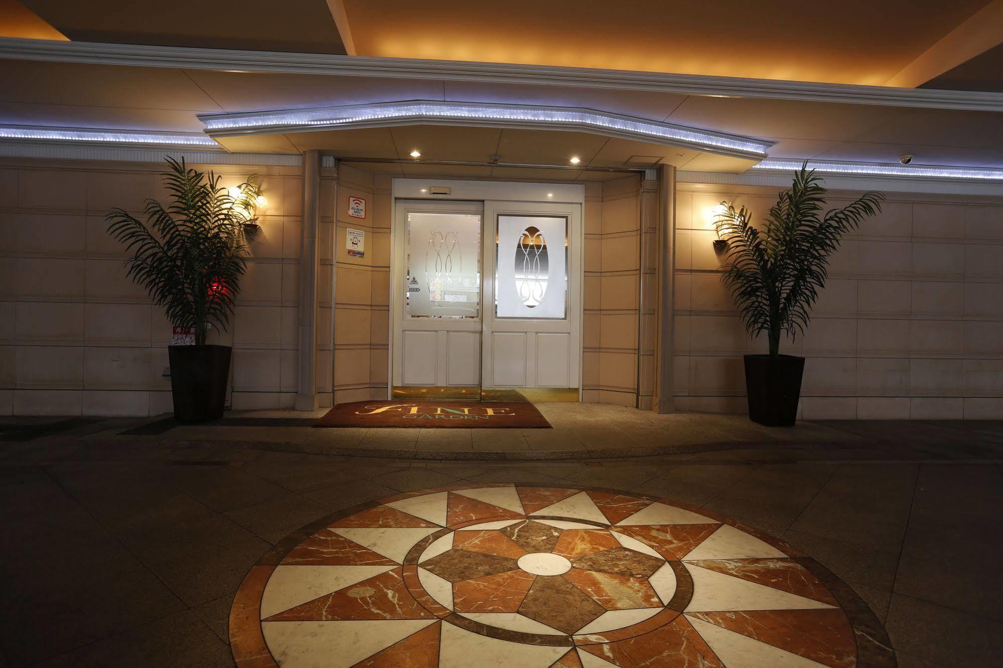 Hotel Fine Garden Umeda (Adults Only) Osaka Luaran gambar